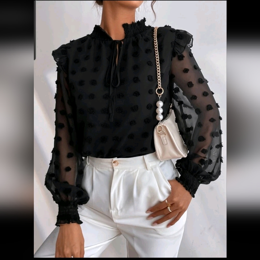 ☆black-dot blouse☆